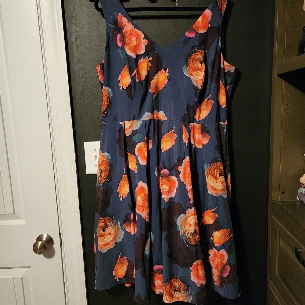 City Chic Floral Screenprint Dress Size 20